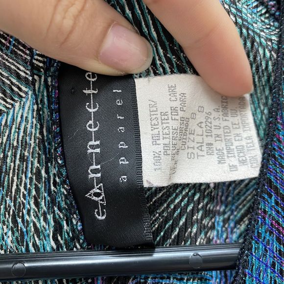 Connected Apparel V-neck Tank Top Colorful Feather Design Front Slit Size 8 - Picture 4 of 5